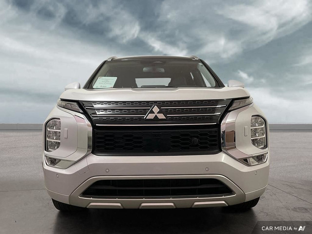 2024 Mitsubishi Outlander PHEV GT in Cars & Trucks in Saskatoon - Image 2