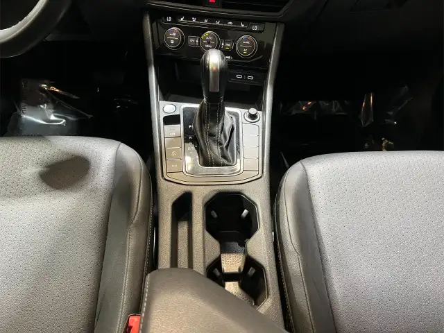 2021 Volkswagen Jetta in Cars & Trucks in Ottawa - Image 25