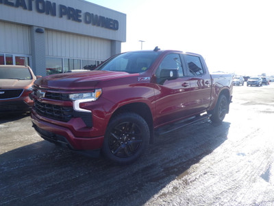  2022 Chevrolet Silverado 1500 CREW CAB 4X4 RST / SHORT BOX