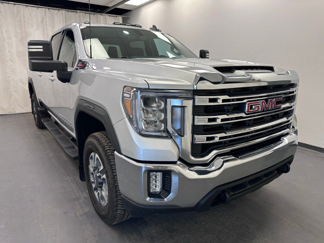 2023 GMC Sierra 2500HD in Cars & Trucks in Lethbridge