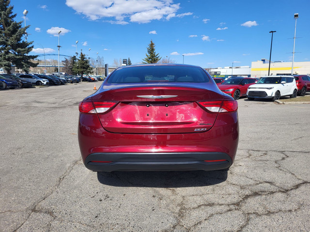 2016 Chrysler 200 LX GREAT VALUE! LOW MILEAGE, NO ACCIDENTS in Cars & Trucks in Calgary - Image 3