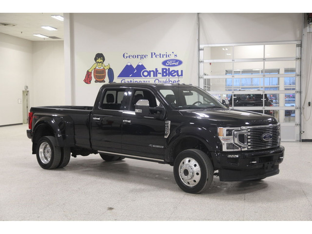  2022 Ford F-450 PLATINUM 4WD/2 PANEL MOONROOF/FX4 OFF-ROAD PKG in Cars & Trucks in Gatineau