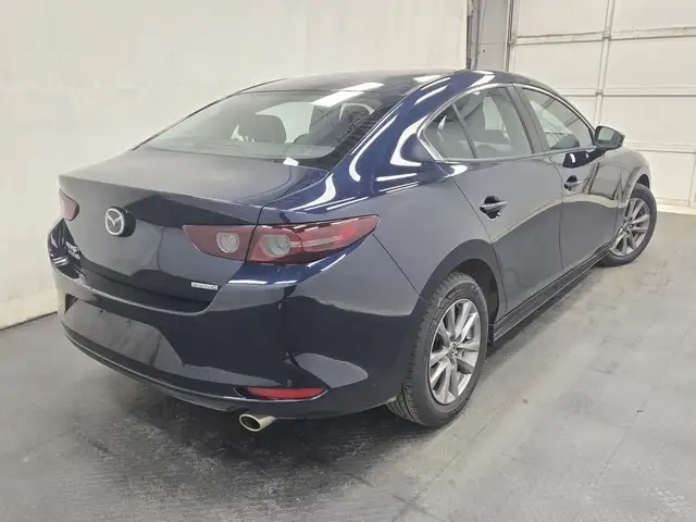 2021 Mazda Mazda3 CARPLAY, CAMERA, SIEGES CHAUFFANTS, BLIND SPOT in Cars & Trucks in Longueuil / South Shore - Image 11