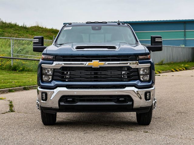 2025 Chevrolet Silverado 3500HD LT in Cars & Trucks in Strathcona County - Image 3