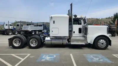 2020 Peterbilt 389 Flat Top Rebuilt Cummins - 565 Hp X15 Cummins - 18 Speed Manual - 13200 Front Axl...