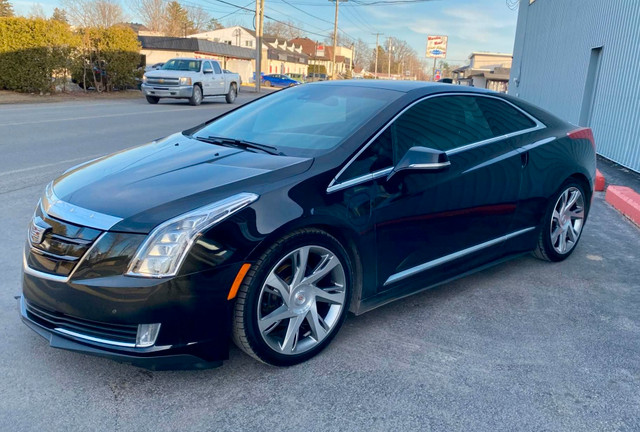 2014 Cadillac ELR COUPE / PHEV - PLUG IN HYBRID VEHICULE / MODEL in Other in Laval / North Shore - Image 3