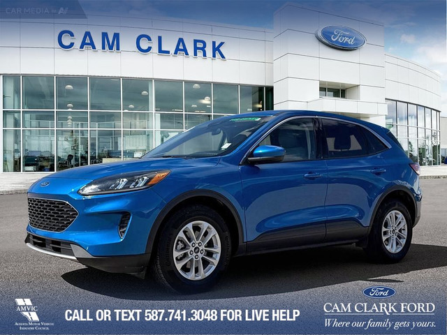 2020 Ford Escape SE AWD | HEATED SEATS | REMOTE START | BACK... in Cars & Trucks in Red Deer