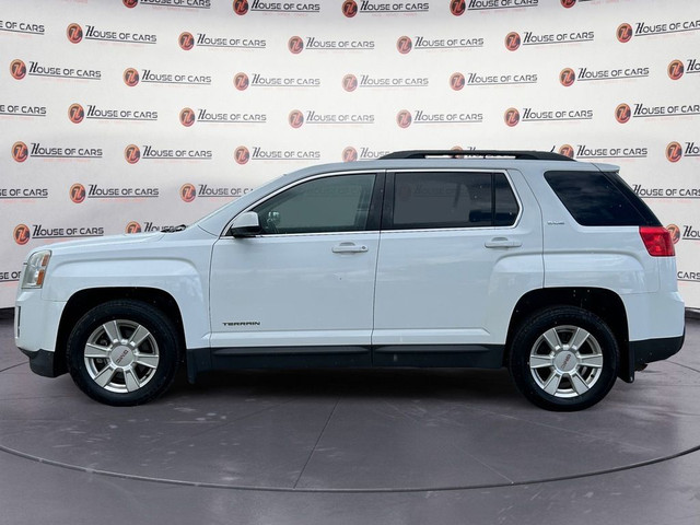 2013 GMC Terrain SLE-2 / Heated Seats / Bluetooth / Back Up Cam in Cars & Trucks in Calgary - Image 2