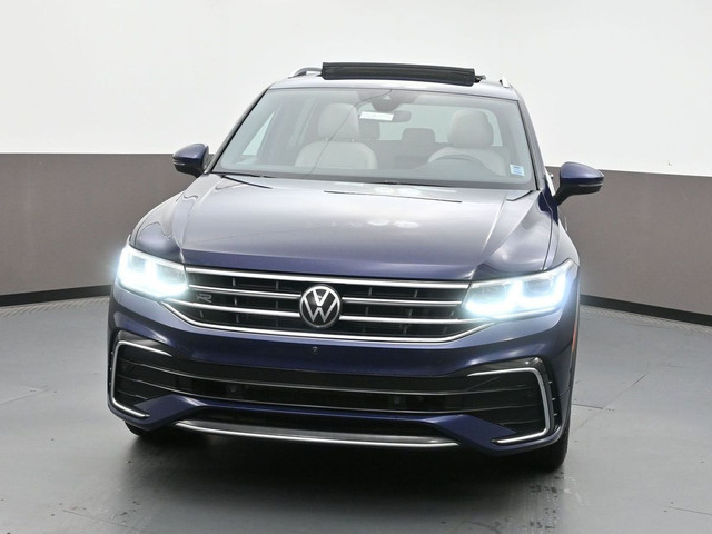 2022 Volkswagen Tiguan Highline Panoramic Roof | White Leather I in Cars & Trucks in City of Halifax - Image 2