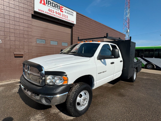 2005 Dodge Ram 3500 ST Flat Deck Diesel 4X4 in Cars & Trucks in Calgary - Image 2