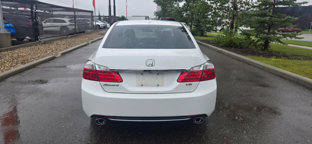 2015 Honda Accord EX-L V6 Heated Seats, Sunroof in Cars & Trucks in Calgary - Image 4