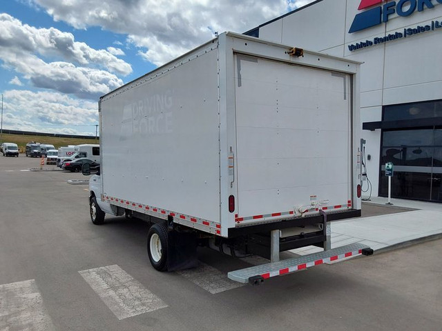 2022 Ford E-Series Cutaway in Cars & Trucks in Calgary - Image 4