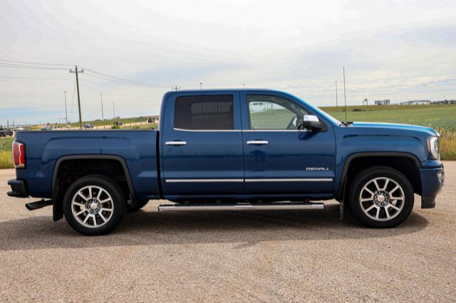 2017 GMC Sierra 1500 Denali in Cars & Trucks in Strathcona County - Image 4