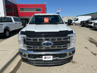 2023 Ford Super Duty F-350 SRW XLT 4WD Crew Cab 6.75' Box, 7.3L 2V V8, Gas, 10-Spd Automatic, Class... (image 1)