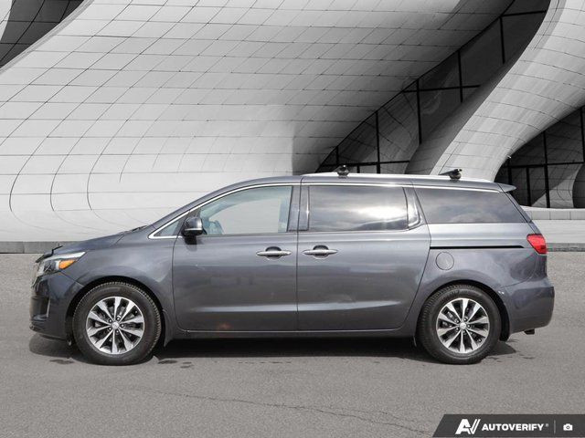 2016 Kia Sedona SX | Power Doors & Tailgate | Back-Up Camera in Cars & Trucks in London - Image 2