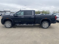 Unsure which heavy-duty truck can handle your toughest jobs with both brawn and sophistication? Let... (image 4)
