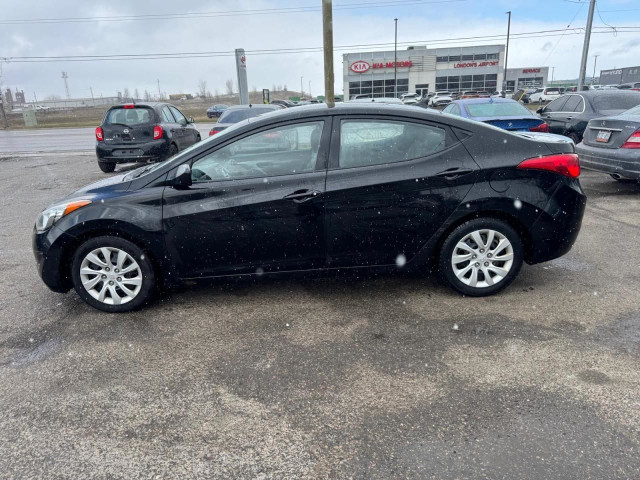 2013 Hyundai Elantra CERTIFIED, GL, NO ACCIDENTS, 195KMS in Cars & Trucks in London - Image 2