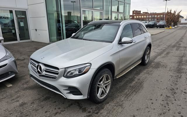 2017 Mercedes-Benz GLC GLC 300 *MAGS AMG POUR ETE* 4-MATIC CUIR  in Cars & Trucks in City of Montréal