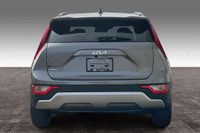 Sunroof, Wireless Phone Charger, Uvo, Push Button Start, Blind Spot Detection, Satellite Radio, Clot... (image 3)