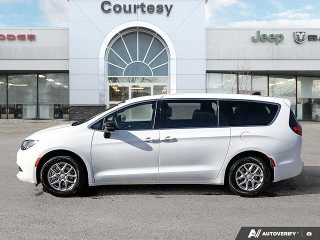 2026 Chrysler Grand Caravan SXT in Cars & Trucks in Calgary - Image 2