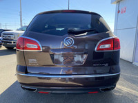 ONE OWNER LOW KM'S, Heated and Cooled Front Seats, Back up Camera, NAVIGATION, REAR DVD ENTERTAINMEN... (image 3)