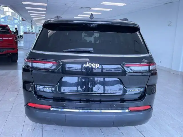 2021 Jeep Grand Cherokee L Limited | 4X4 | 6 Passenger | Leather in Cars & Trucks in Prince George - Image 13