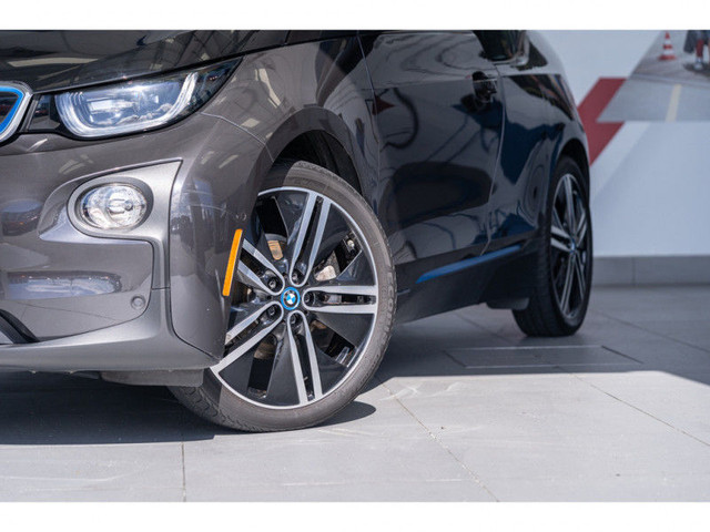 2014 BMW i3 with Range Extender in Cars & Trucks in Vancouver - Image 2