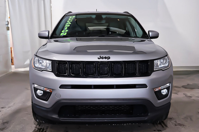 2018 Jeep Compass NORTH LATITUDE + 4X4 + SIEGES CHAUFFANTS VOLAN in Cars & Trucks in Laval / North Shore - Image 2