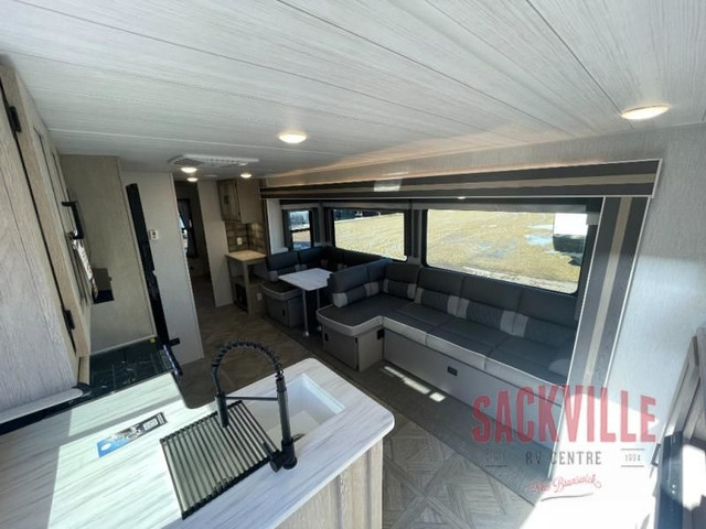2023 Forest River RV Salem 32BHDSX in Travel Trailers & Campers in Moncton - Image 3