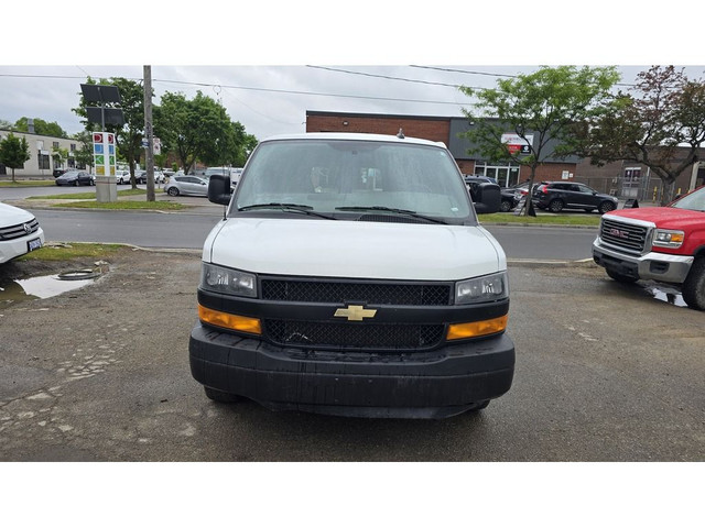 2021 GMC Savana Van G3500 - Extended Cargo - 6.6L V8 Gas - 2 To  in Cars & Trucks in City of Toronto - Image 3