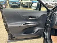 Recent Arrival! AWD, 9 Speakers, AM/FM radio: SiriusXM, Apple CarPlay/Android Auto, Auto High-beam H... (image 4)