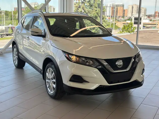 2021 Nissan Qashqai Sv awd SV AWD * toit ouvrant in Cars & Trucks in Laval / North Shore - Image 2