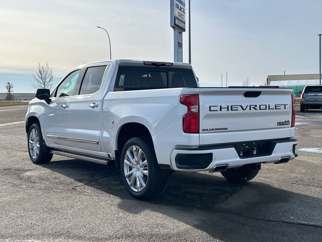 2023 Chevrolet Silverado 1500 High Country in Cars & Trucks in Calgary - Image 4