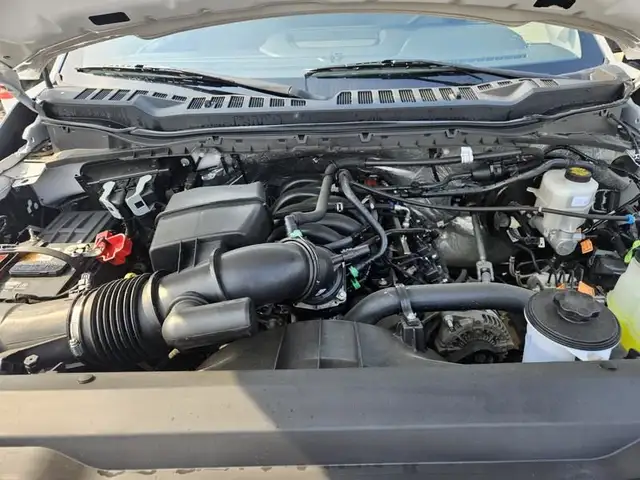 2023 Ford Super Duty F-250 SRW XLT 4WD Crew Cab 6.75' Box, 7.3L  in Cars & Trucks in St. Albert - Image 12