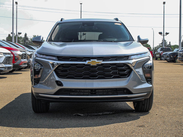 2025 Chevrolet Trax LT in Cars & Trucks in Edmonton - Image 3