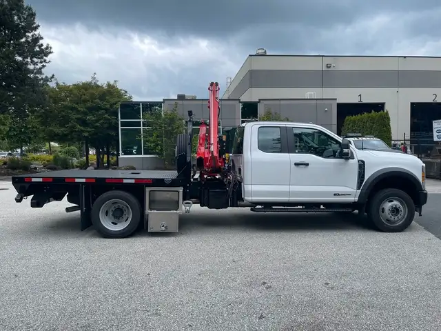 2025 Ford F550 Crew Cab Picker Deck Truck Package in Heavy Trucks in Delta/Surrey/Langley - Image 7