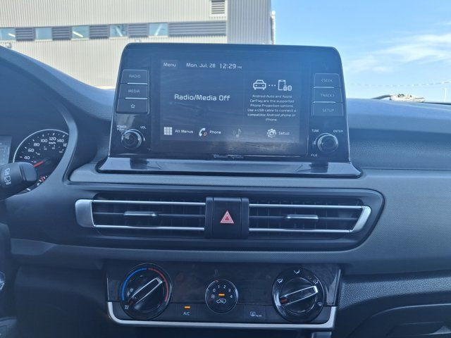 2021 Kia Seltos LX AWD | Heated Steering + Seats | CarPlay + in Cars & Trucks in Guelph - Image 4