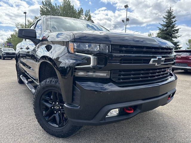 2021 Chevrolet Silverado 1500 LT Trail Boss | LEATHER | SUNROOF  in Cars & Trucks in Edmonton - Image 2