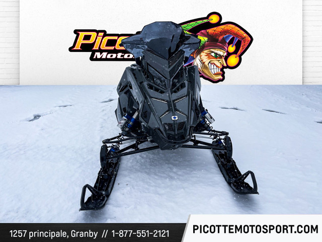 2024 Polaris INDY VR1 BOOST 137 in Snowmobiles in Granby - Image 3