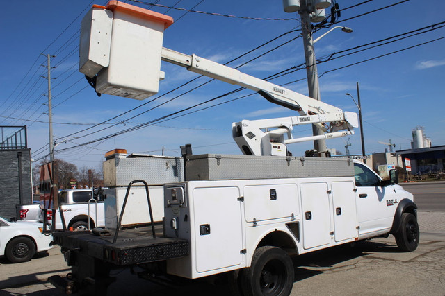 2016 Ram 5500 Bucket Service Versalift Cummins DRW in Cars & Trucks in Mississauga / Peel Region - Image 3