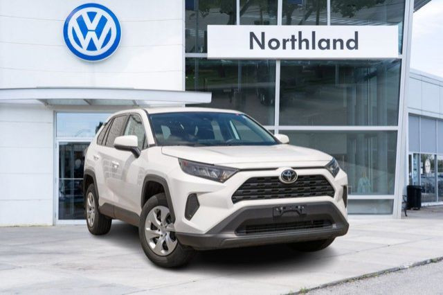 2022 Toyota RAV4 LE in Cars & Trucks in Calgary