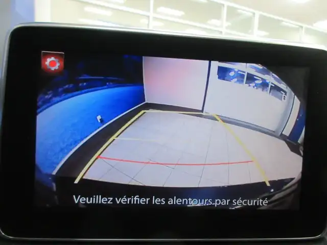 MAZDA 3 2015 GS AUTOMATIQUE SIEGES CHAUFFANT CAMERA PUSH START in Cars & Trucks in Lévis - Image 12