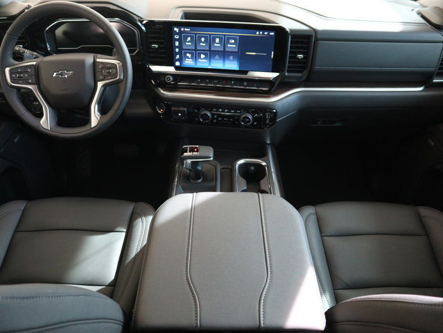 2025 Chevrolet Silverado 1500 LT Trail Boss in Cars & Trucks in Lloydminster - Image 3
