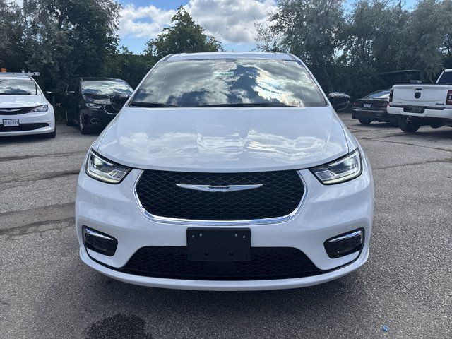 2026 Chrysler Pacifica Select in Cars & Trucks in Mississauga / Peel Region - Image 2