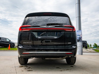 The 2025 Chrysler Pacifica Select is a versatile and feature-rich mini-van designed to meet the need... (image 5)