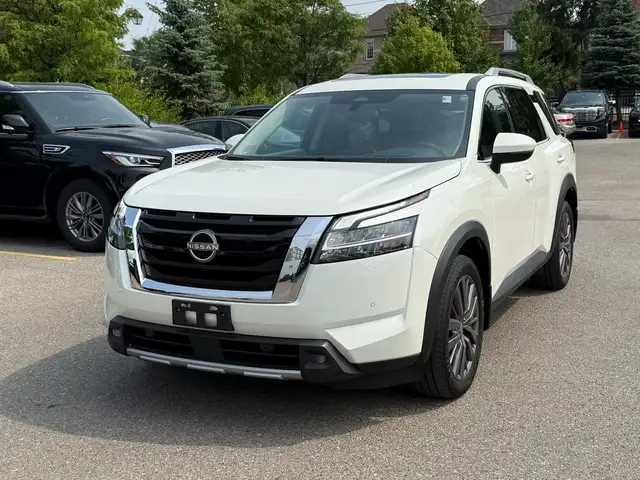 2022 Nissan Pathfinder SL in Cars & Trucks in Markham / York Region - Image 5