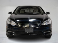 This luxurious 2011 Mercedes-Benz S550 with AMG Package delivers exceptional refinement and performa... (image 5)