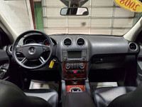 Loaded 08 Mercedes MK350 with navigation, roof, leather, memory seating and lots more. 3.5 liter eng... (image 6)