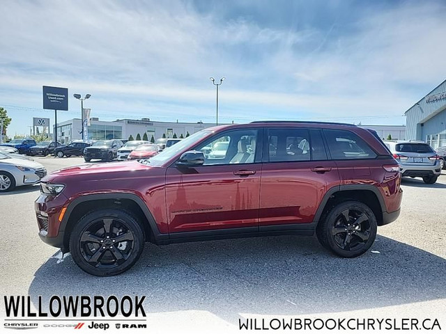 2023 Jeep Grand Cherokee Limited in Cars & Trucks in Delta/Surrey/Langley - Image 3