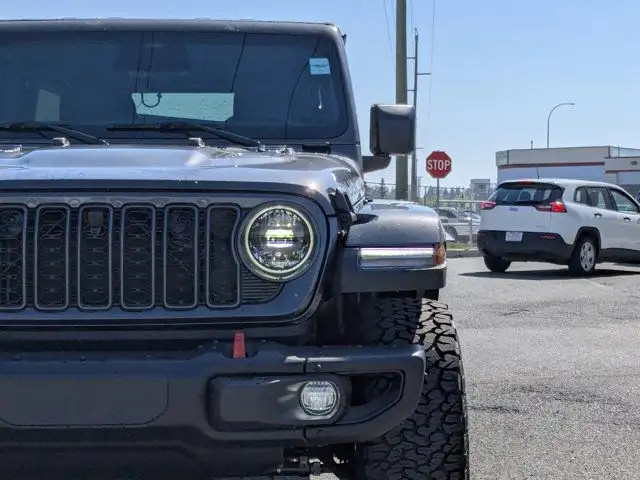 2025 Jeep Wrangler Rubicon X in Cars & Trucks in Calgary - Image 10